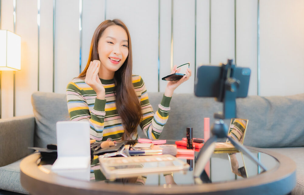 Newtopy Lifestyle Hacks: Healthy Routines for Busy Travelers